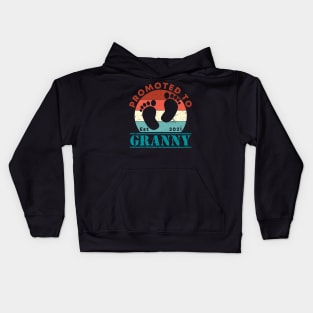 Vintage Promoted to Granny 2021 new Grandmother gift Granny Kids Hoodie